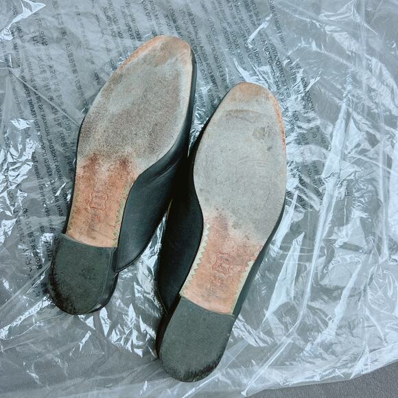 Tory Burch Logo Black Leather Mules in Size 7.5 - Picture 7 of 8